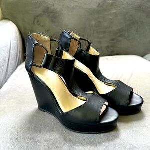 Kenneth Cole wedges